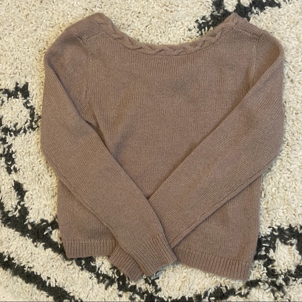 Madewell et Sezane sweater in muted mauve